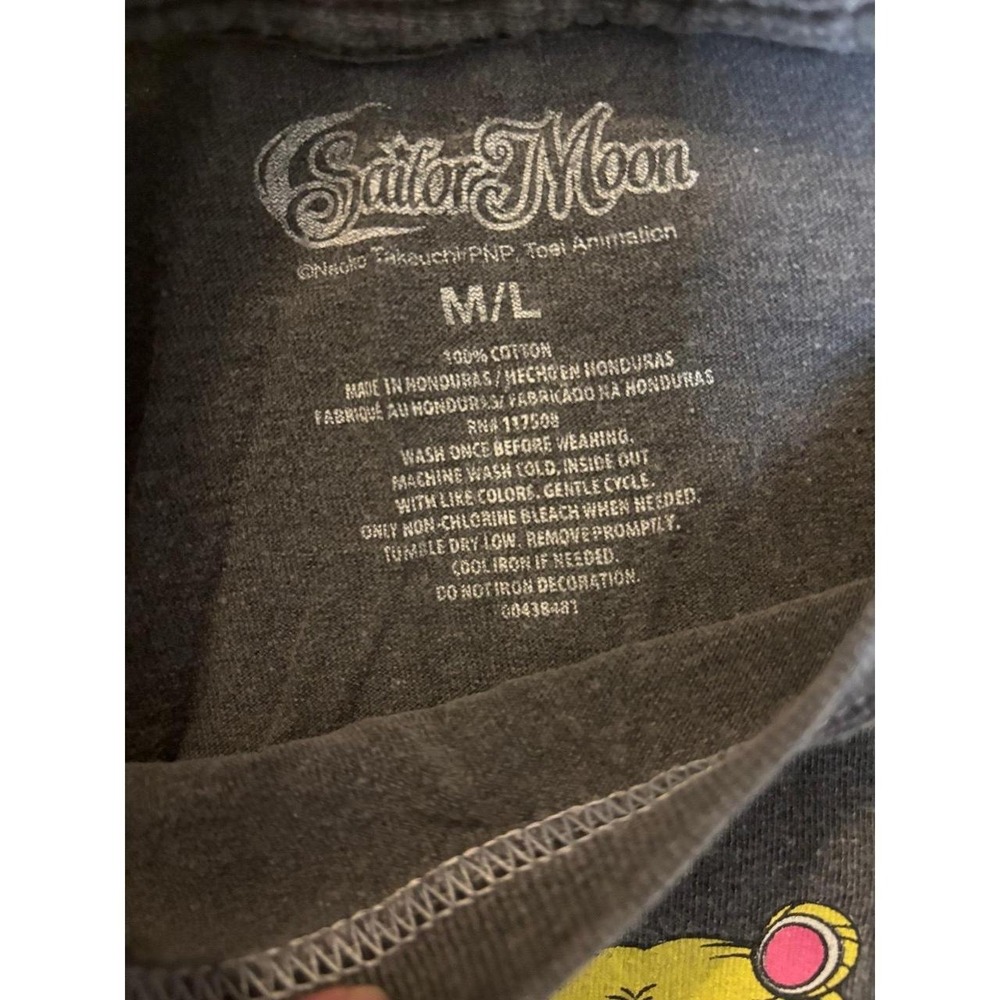 Sailor Moon Crystal Power Graphic T-Shirt size Meduim - Picture 2 of 2